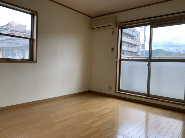 ラフィーネ田寺東の物件内観写真